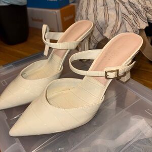 Elegant Cream Women's Heeled Mules